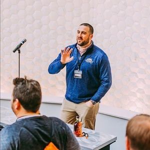 Meet your Posher, Alex